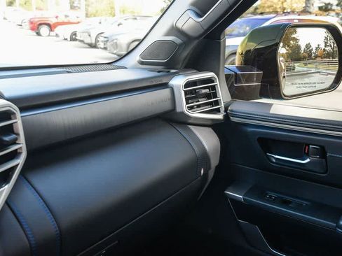 Used 2023 Toyota Tundra Platinum AWD/4WD image 22