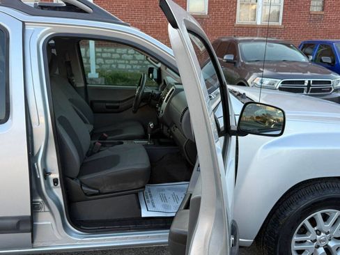 Used 2014 Nissan Xterra S image 16