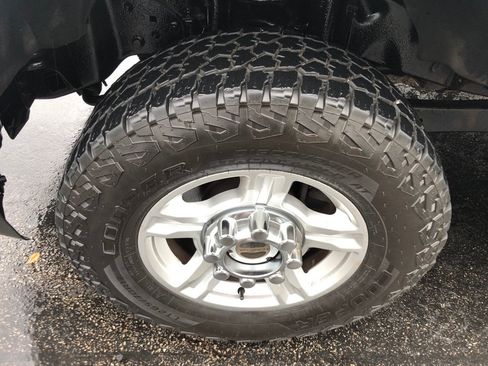 Used 2017 Ford F250 XL w/ Power Equipment Group AWD/4WD image 11