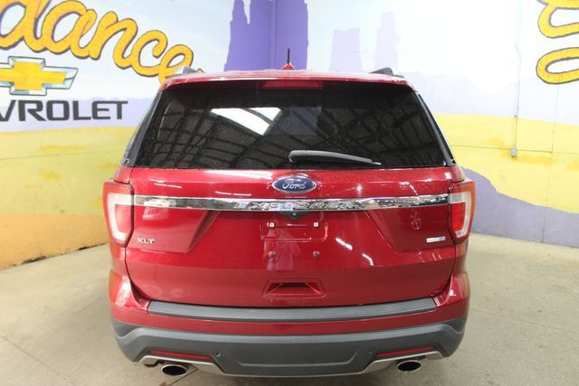 Used 2019 Ford Explorer XLT AWD/4WD image 4