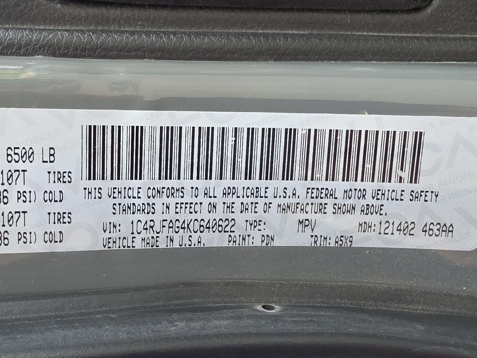 Used 2019 Jeep Grand Cherokee Laredo AWD/4WD image 34