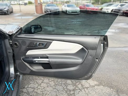 Used 2025 Ford Mustang GT RWD image 15