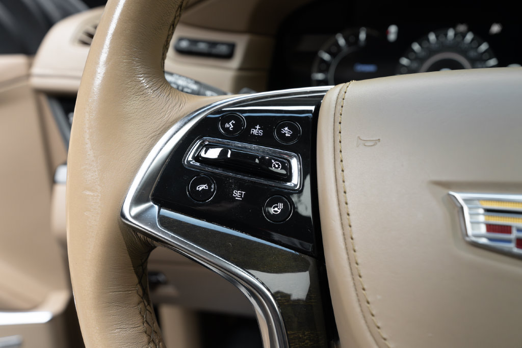 Used 2020 Cadillac Escalade Platinum AWD/4WD image 30