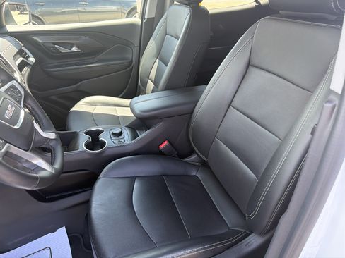 Used 2024 GMC Terrain SLT AWD/4WD image 38