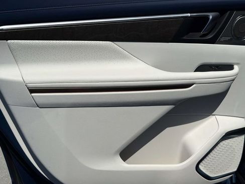 New 2026 Buick Enclave Avenir w/ Super Cruise Package image 11