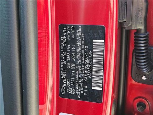 New 2025 Hyundai Elantra Sport image 17