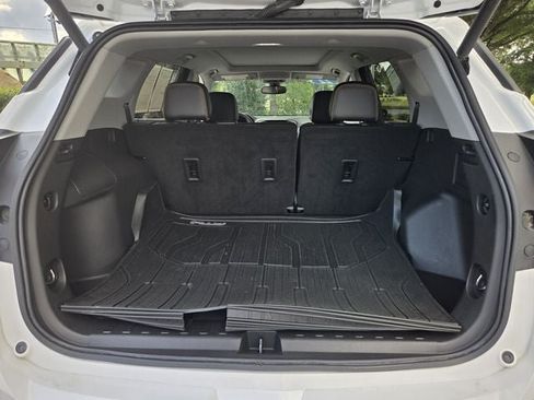 Used 2022 GMC Terrain AT4 w/ Tech Package AWD/4WD image 39
