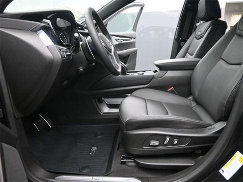 New 2026 Cadillac XT5 Sportv w/ LPO, Onyx Lite Package image 10
