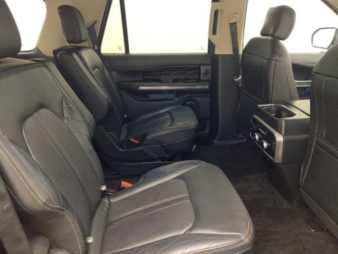 Used 2018 Ford Expedition Max Platinum RWD image 19