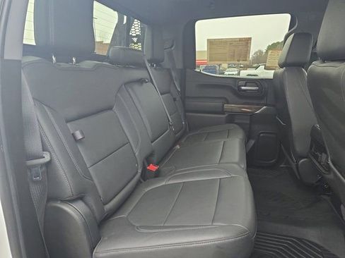 Used 2021 Chevrolet Silverado 1500 LT Trail Boss w/ Convenience Package II image 11