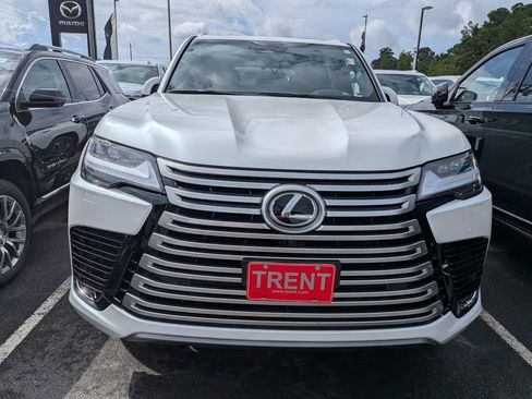 Used 2026 Lexus LX 600 4WD w/ Accessory Package (Z1) image 14