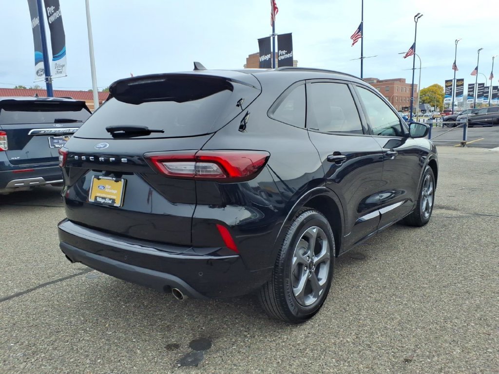 Certified 2024 Ford Escape ST-Line w/ Tech Pack #1 FWD image 6