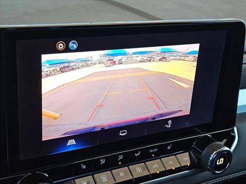 New 2026 Chevrolet Colorado LT image 13