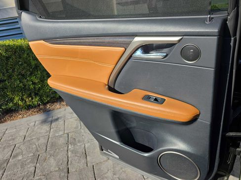 Used 2021 Lexus RX 350L Luxury w/ Accessory Package image 11