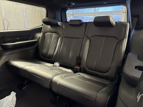 New 2026 Jeep Grand Wagoneer 4WD w/ Premium Group I image 30