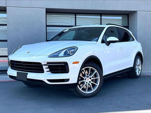 Certified 2023 Porsche Cayenne image 1