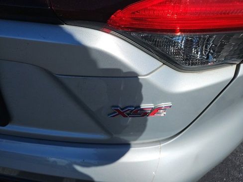Used 2020 Toyota Corolla XSE image 9