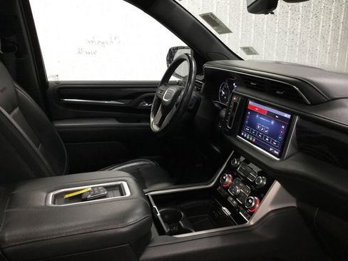 Used 2021 GMC Yukon Denali w/ Denali Premium Package AWD/4WD image 50