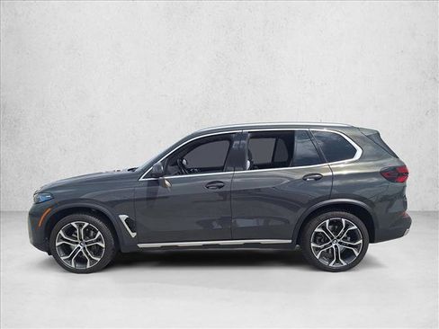 Used 2025 BMW X5 sDrive40i w/ Premium Package RWD image 8