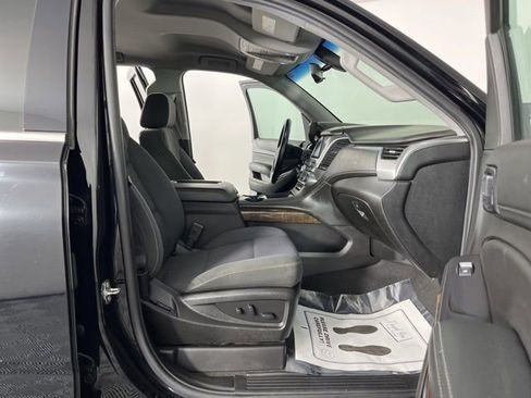 Used 2019 Chevrolet Tahoe LS AWD/4WD image 38