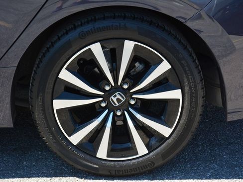 Used 2024 Honda Civic EX-L image 33