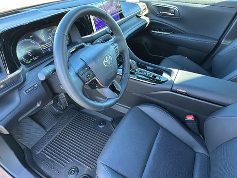 Certified 2026 Toyota Crown Platinum image 10