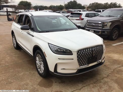 Used 2023 Lincoln Corsair FWD image 5