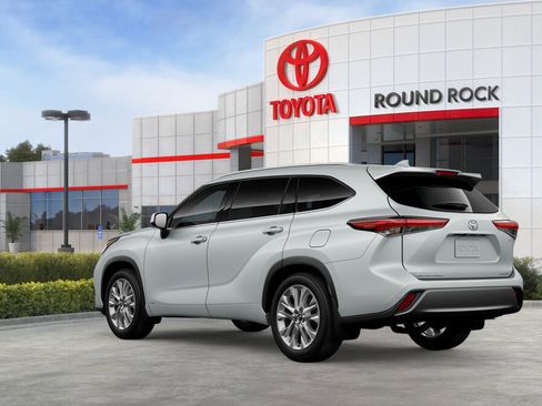 New 2026 Toyota Highlander Limited AWD/4WD image 6