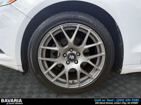 Used 2014 Ford Fusion SE w/ Equipment Group 202A FWD image 9