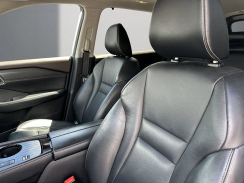 Used 2021 Nissan Rogue SL FWD image 14