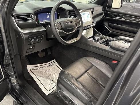 Used 2022 Jeep Wagoneer Series II AWD/4WD image 20