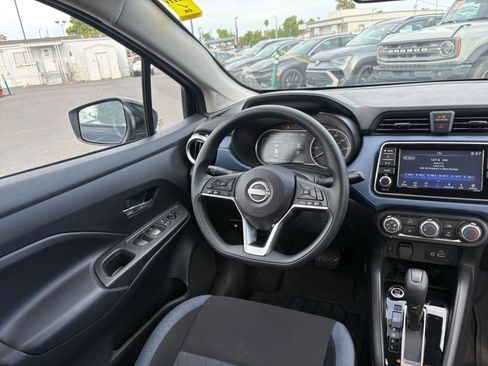 Used 2025 Nissan Versa SV w/ Trunk Package FWD image 32
