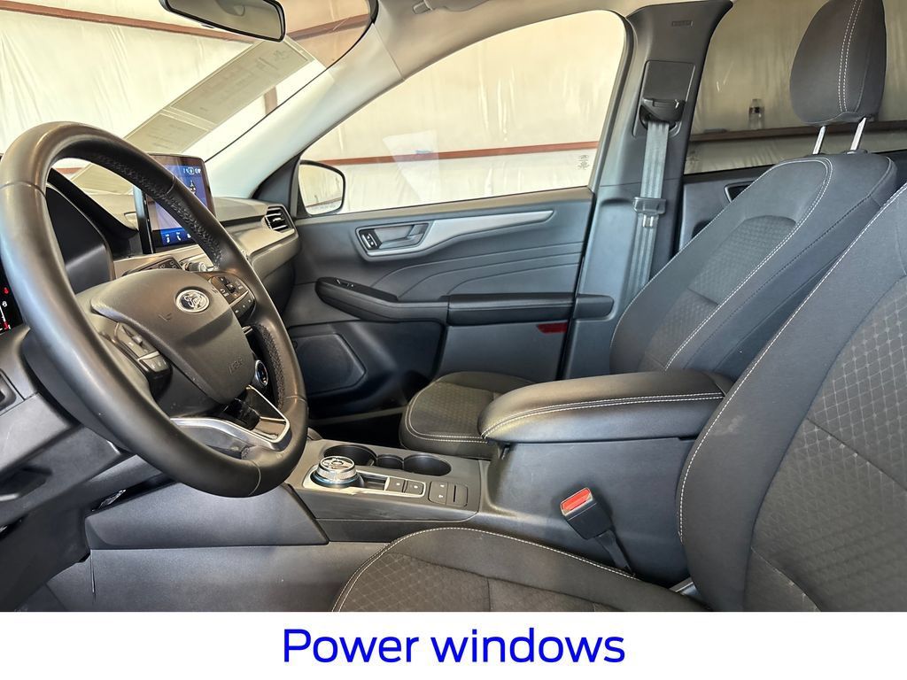 Certified 2024 Ford Escape Active FWD image 33
