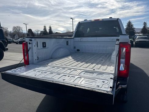 Used 2024 Ford F250 XLT w/ FX4 Off-Road Package image 12