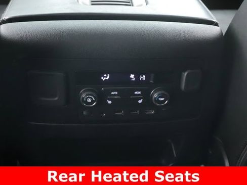 Used 2018 GMC Yukon Denali w/ Denali Ultimate Package AWD/4WD image 30