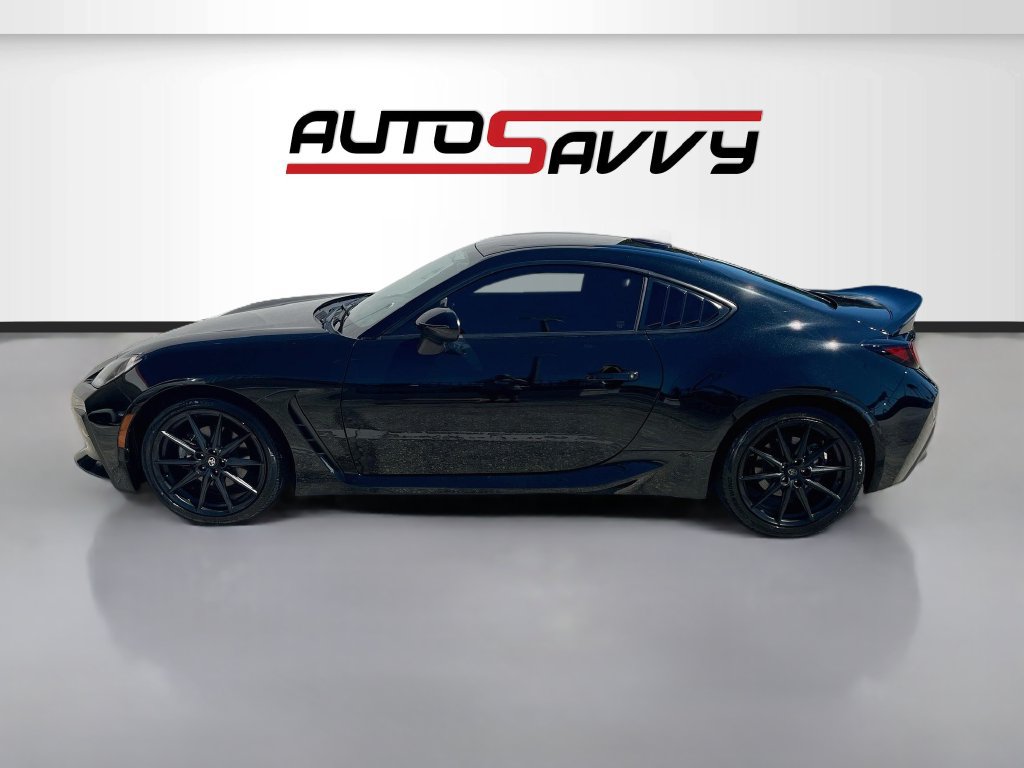 Used 2023 Toyota GR86 Premium w/ ALL Weather Mat Package (TMS) RWD image 4