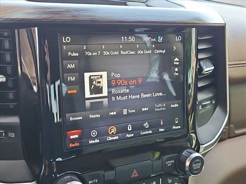 Used 2019 RAM 1500 Laramie AWD/4WD image 19