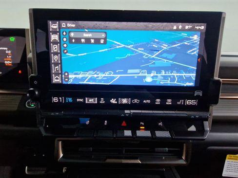 New 2025 GMC Hummer EV 3X w/ LPO, Sport Package image 19