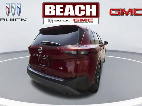 Used 2021 Nissan Rogue SV FWD image 3