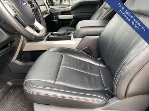 Used 2022 Ford F250 Lariat w/ Black Appearance Package AWD/4WD image 19