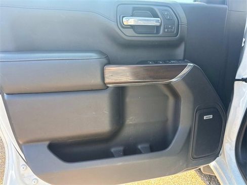 Used 2020 GMC Sierra 1500 SLT image 24