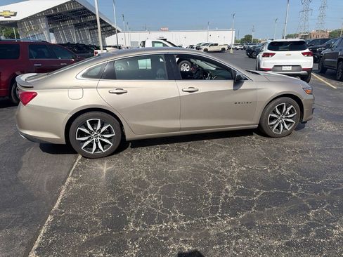 Used 2022 Chevrolet Malibu RS FWD image 5