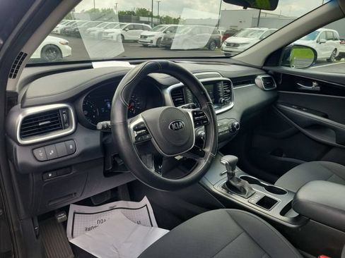 Used 2020 Kia Sorento LX AWD/4WD image 18