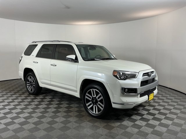 Used 2023 Toyota 4Runner Limited AWD/4WD image 3