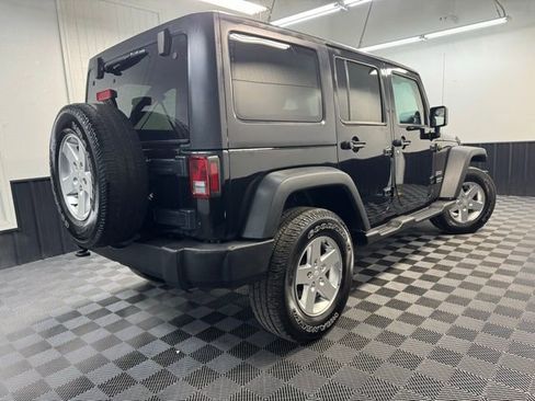 Used 2013 Jeep Wrangler Unlimited Sport image 4
