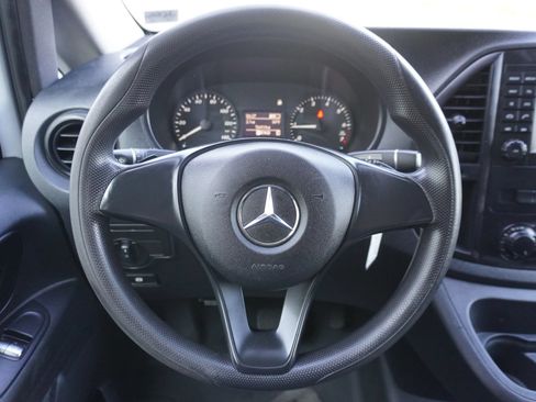 Used 2019 Mercedes-Benz Metris image 13