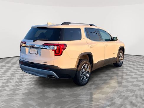Used 2023 GMC Acadia SLT w/ Preferred Package AWD/4WD image 4