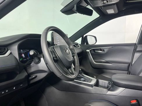 Used 2025 Toyota RAV4 XSE w/ Weather Package image 24