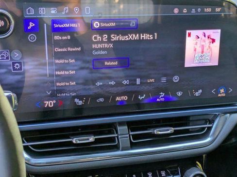 New 2026 Chevrolet Equinox EV LT image 17