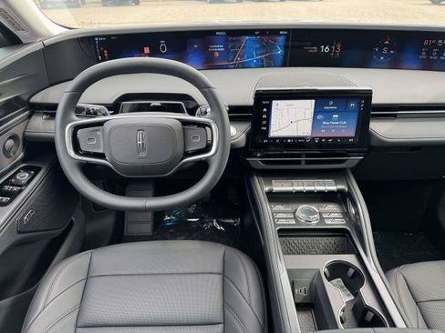 New 2026 Lincoln Nautilus Premier w/ Equipment Group 102A AWD/4WD image 11